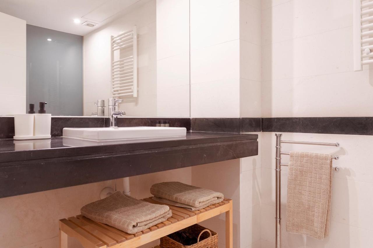 Acogedor Apartamento Junto A La Catedral By Rent Me มาลากา ภายนอก รูปภาพ